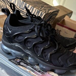 Nike Black VaporMax Plus Sneakers